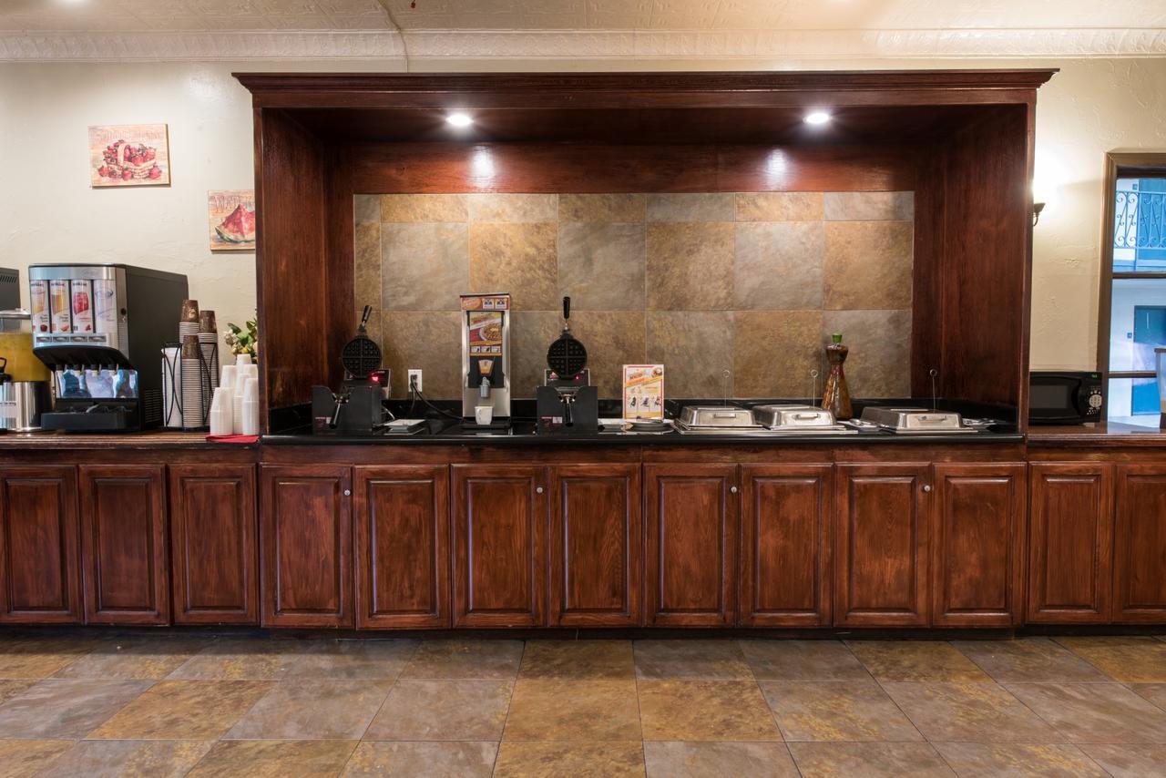 Vanllee Hotel Covina Εξωτερικό φωτογραφία