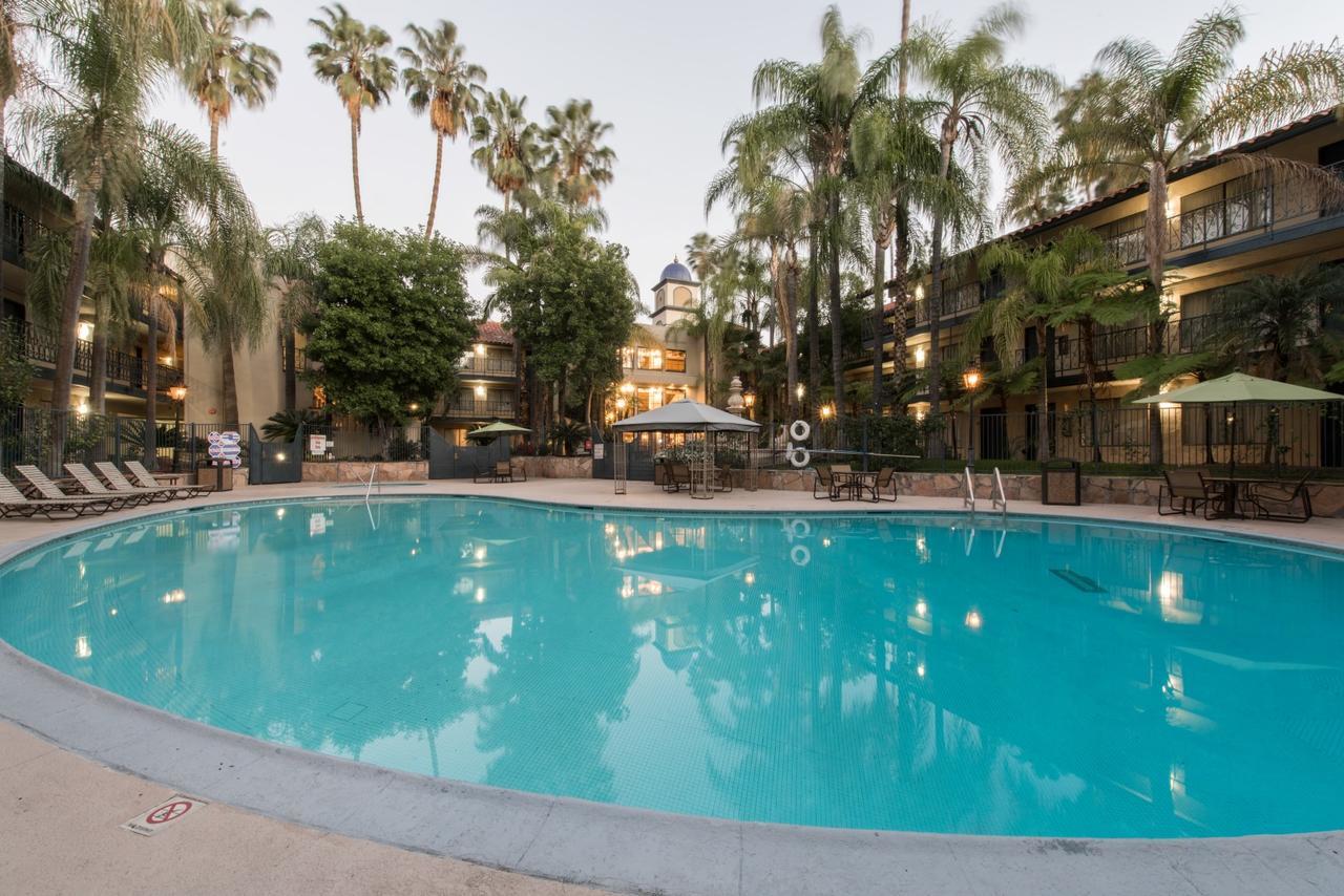 Vanllee Hotel Covina Εξωτερικό φωτογραφία