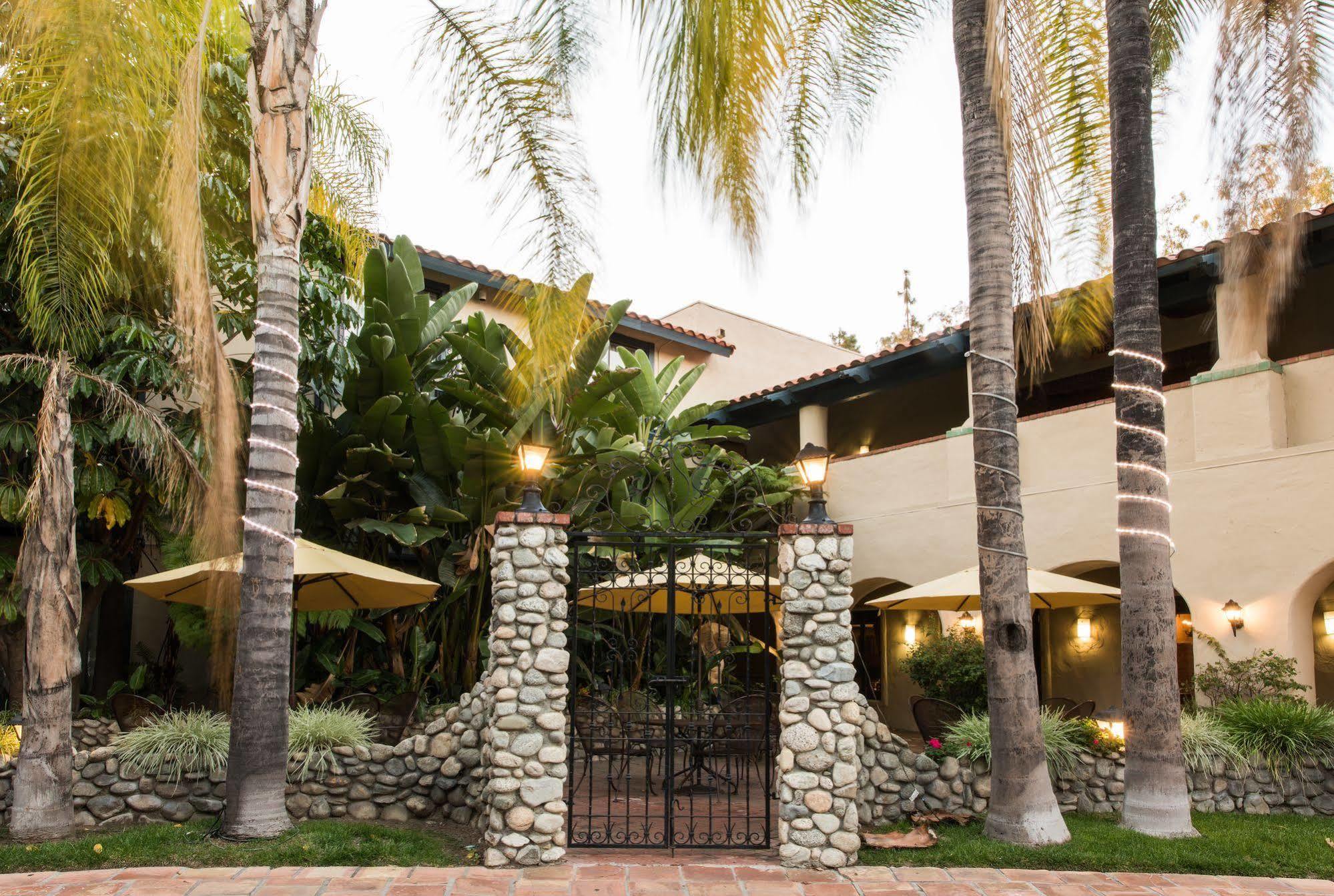 Vanllee Hotel Covina Εξωτερικό φωτογραφία