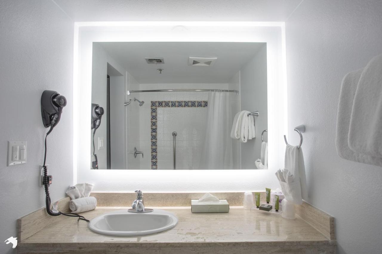 Vanllee Hotel Covina Εξωτερικό φωτογραφία