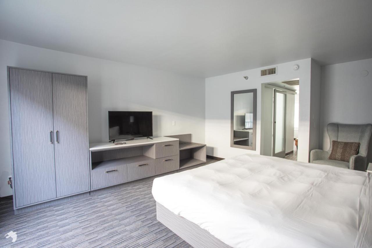 Vanllee Hotel Covina Εξωτερικό φωτογραφία