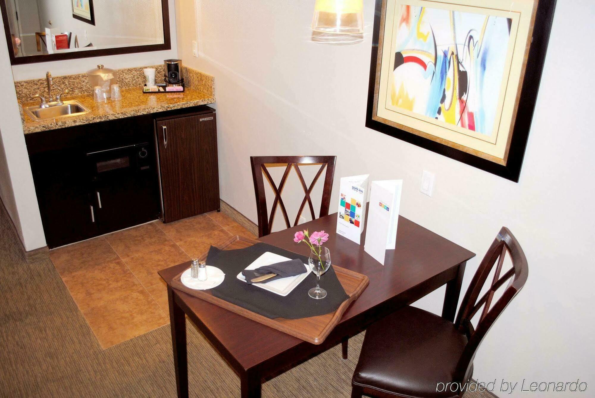 Vanllee Hotel Covina Εξωτερικό φωτογραφία